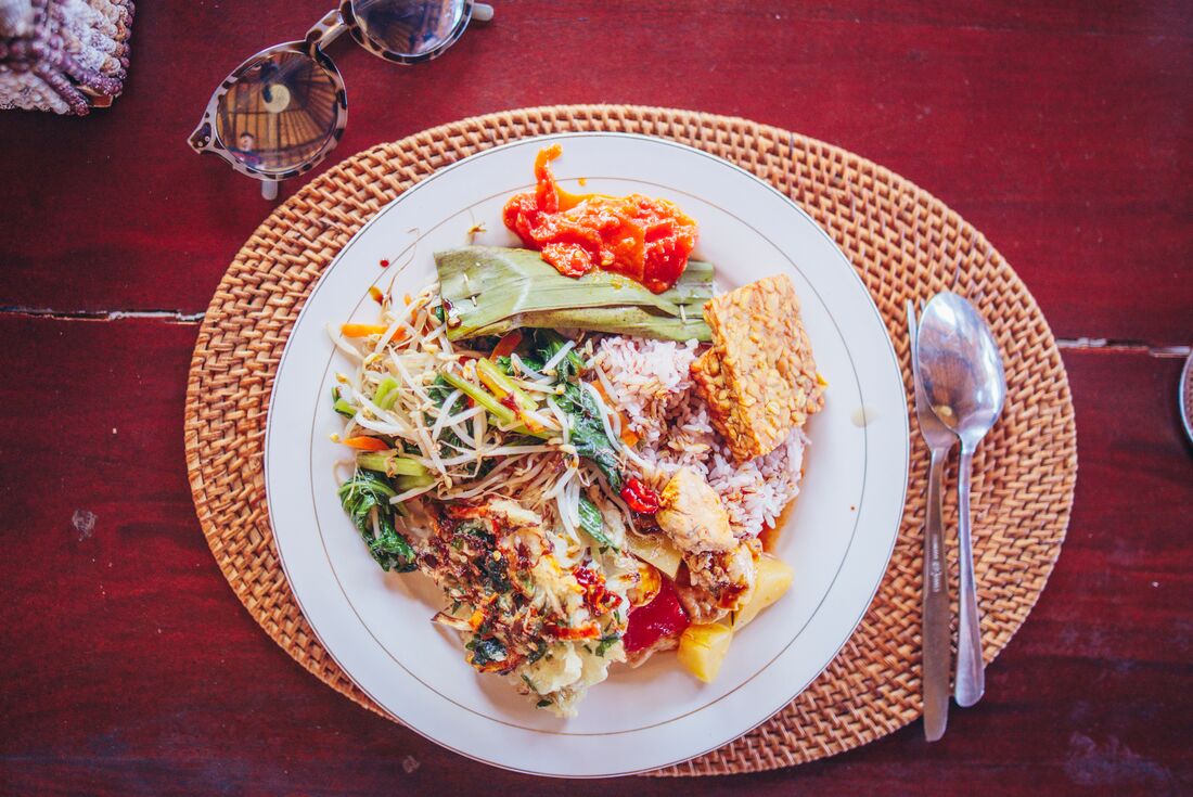 9-Day Beautiful Bali Tour from Ubud: Sidemen, Sibetan Village, Mt Batur, Lovina and Sanur | Small Group Tour